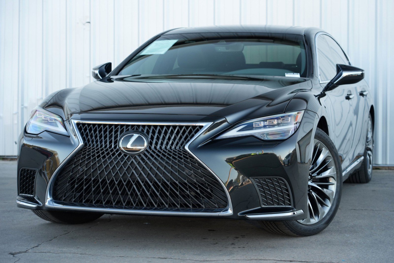 Used 2021 Lexus LS 500 w/ Cold Weather Package (CK) RWD image 3