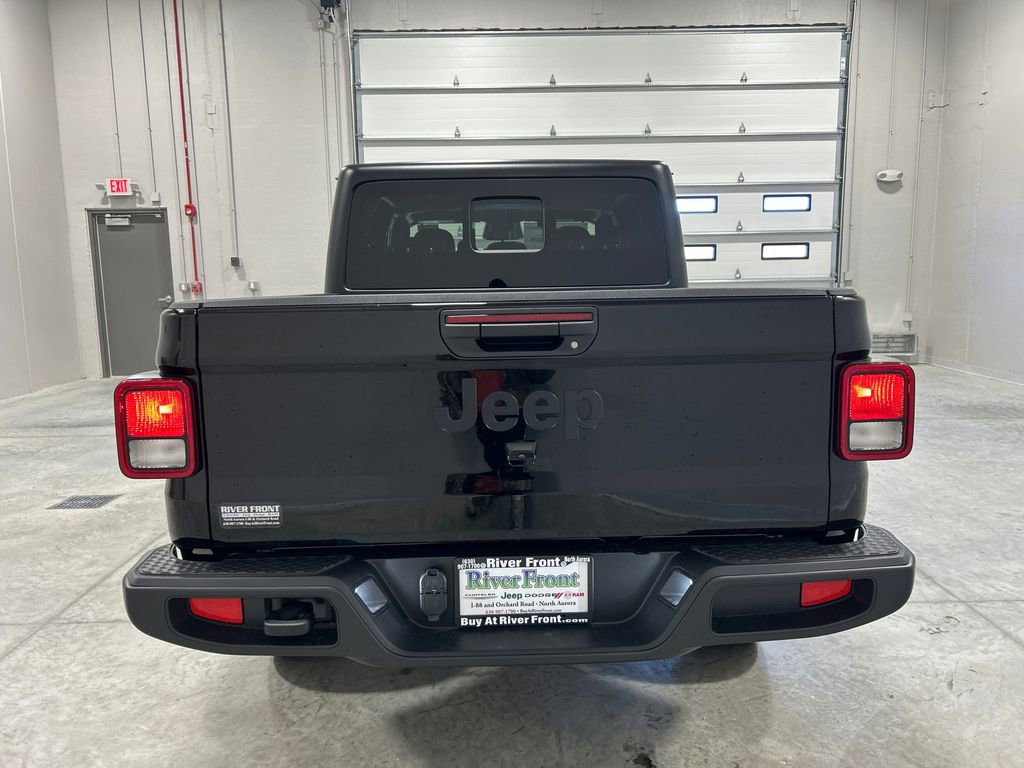New 2026 Jeep Gladiator Sport image 7