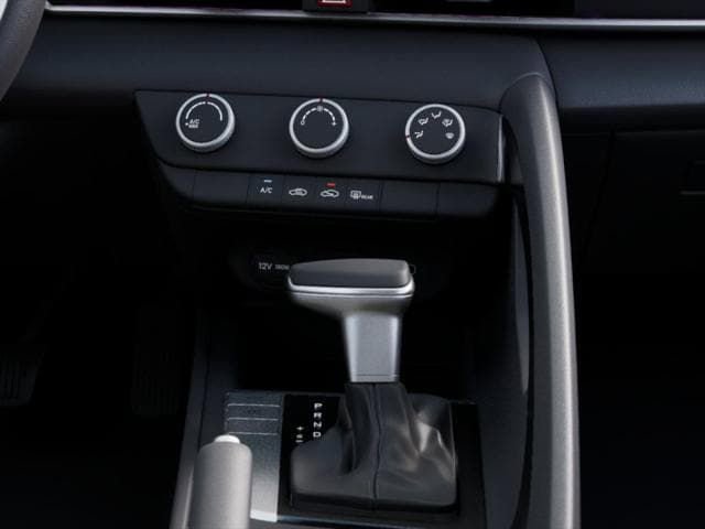 New 2025 Hyundai Elantra SE image 16