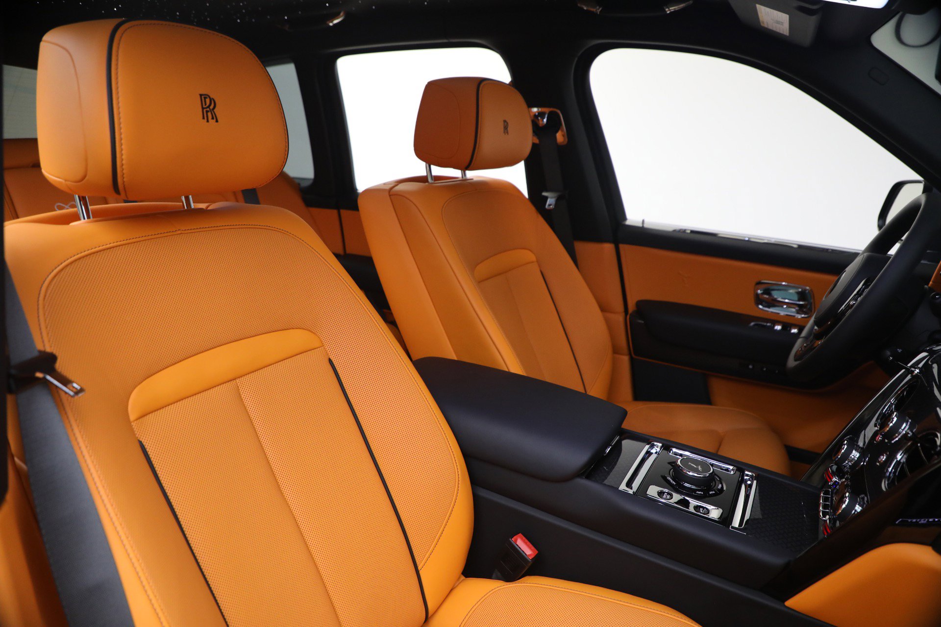 Certified 2024 Rolls-Royce Cullinan Black Badge w/ Driver's Package image 23