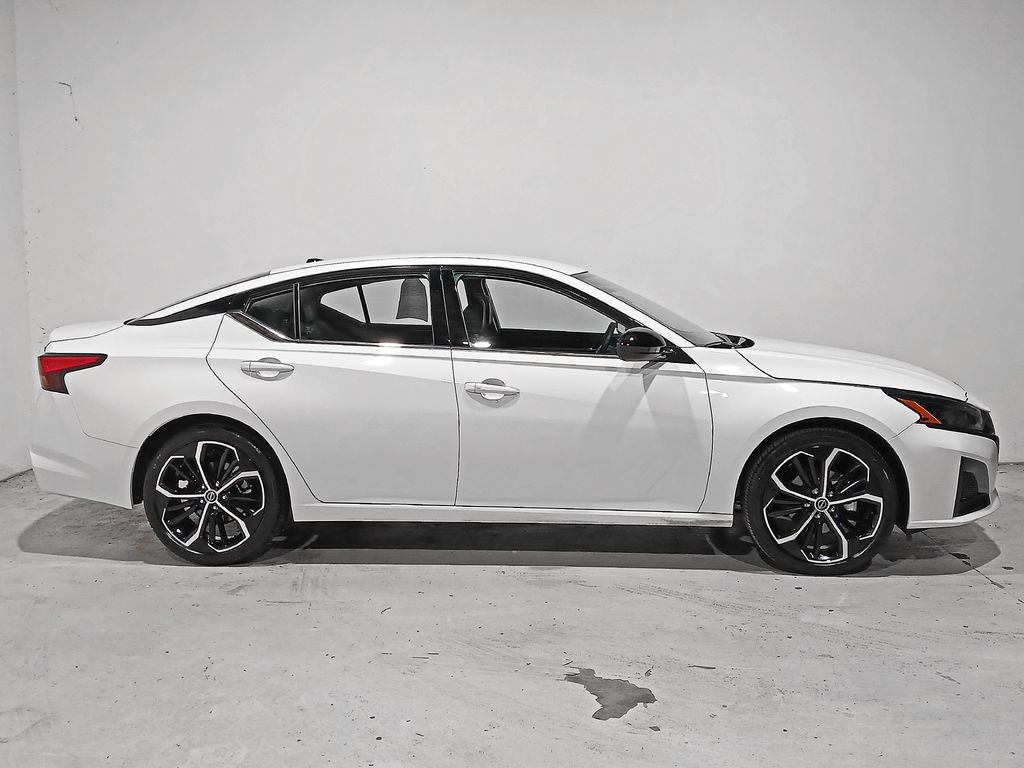Used 2026 Nissan Altima 2.5 SR FWD image 7