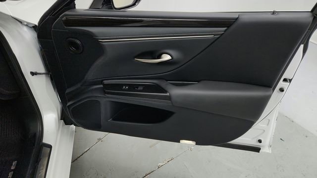 Used 2019 Lexus ES 350 w/ Premium Package image 14