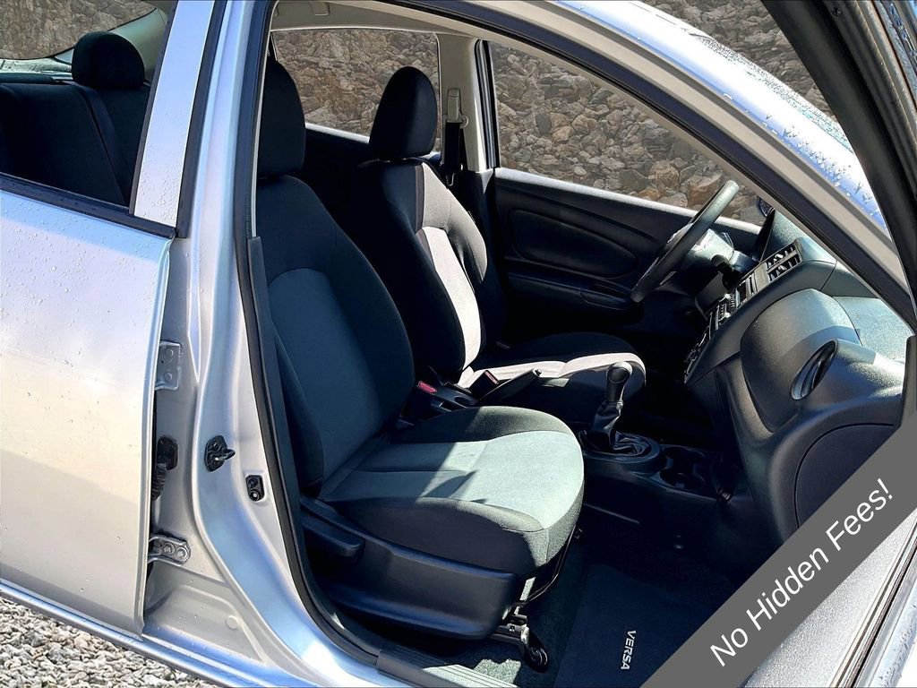 Used 2018 Nissan Versa S FWD image 7