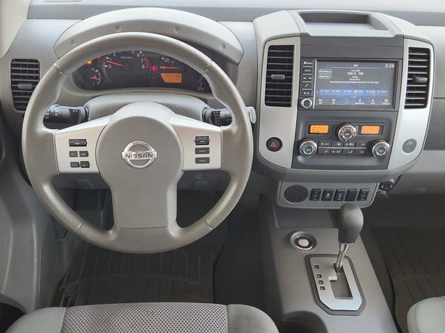 Used 2020 Nissan Frontier SV w/ Midnight Edition Floor Mats RWD image 25