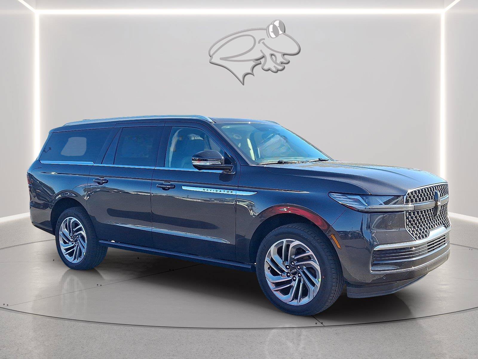 New 2026 Lincoln Navigator L Reserve AWD/4WD image 5