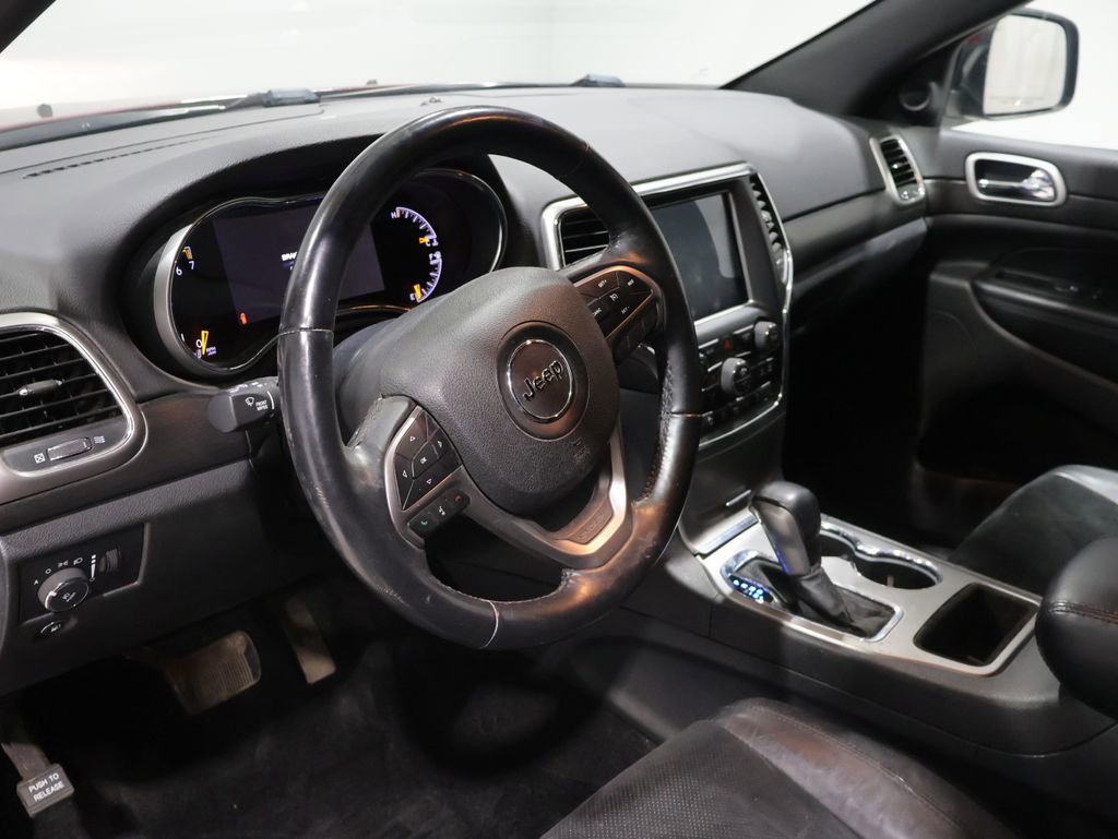 Used 2018 Jeep Grand Cherokee Altitude AWD/4WD image 15