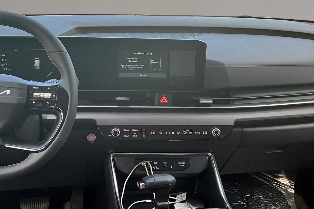 New 2027 Kia Carnival SX FWD image 6