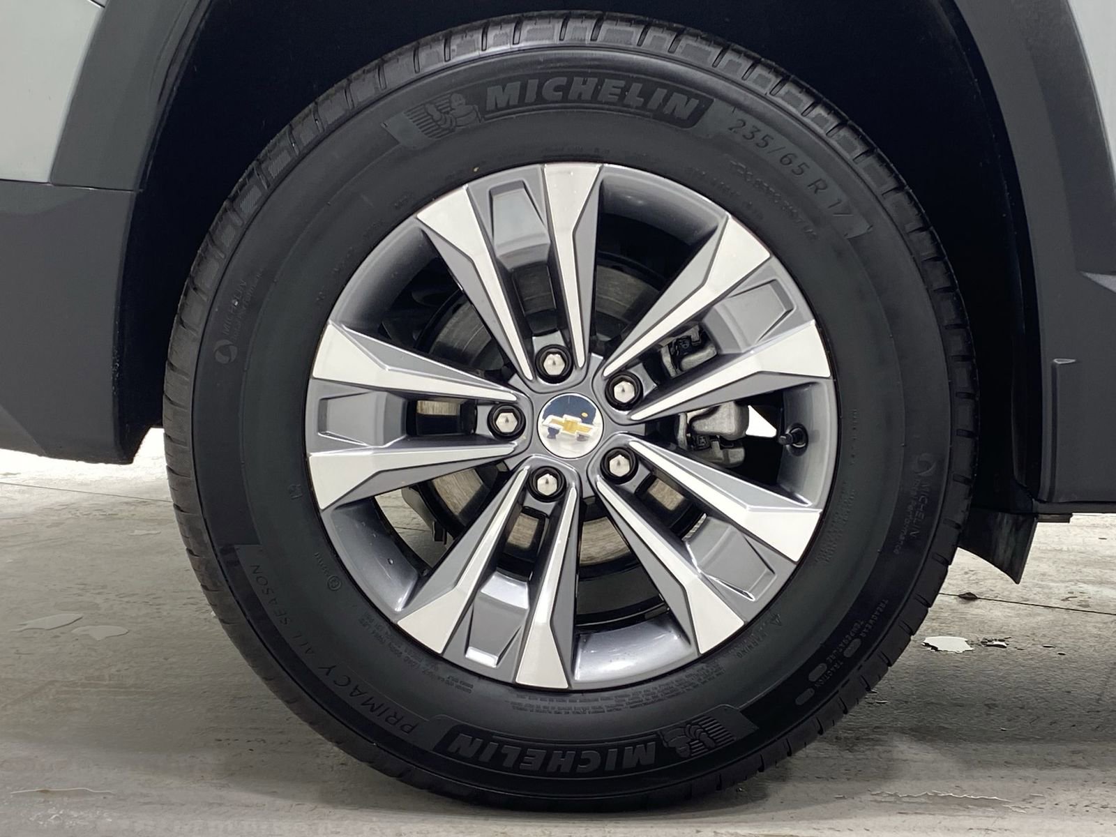 Used 2025 Chevrolet Equinox LT AWD/4WD image 10