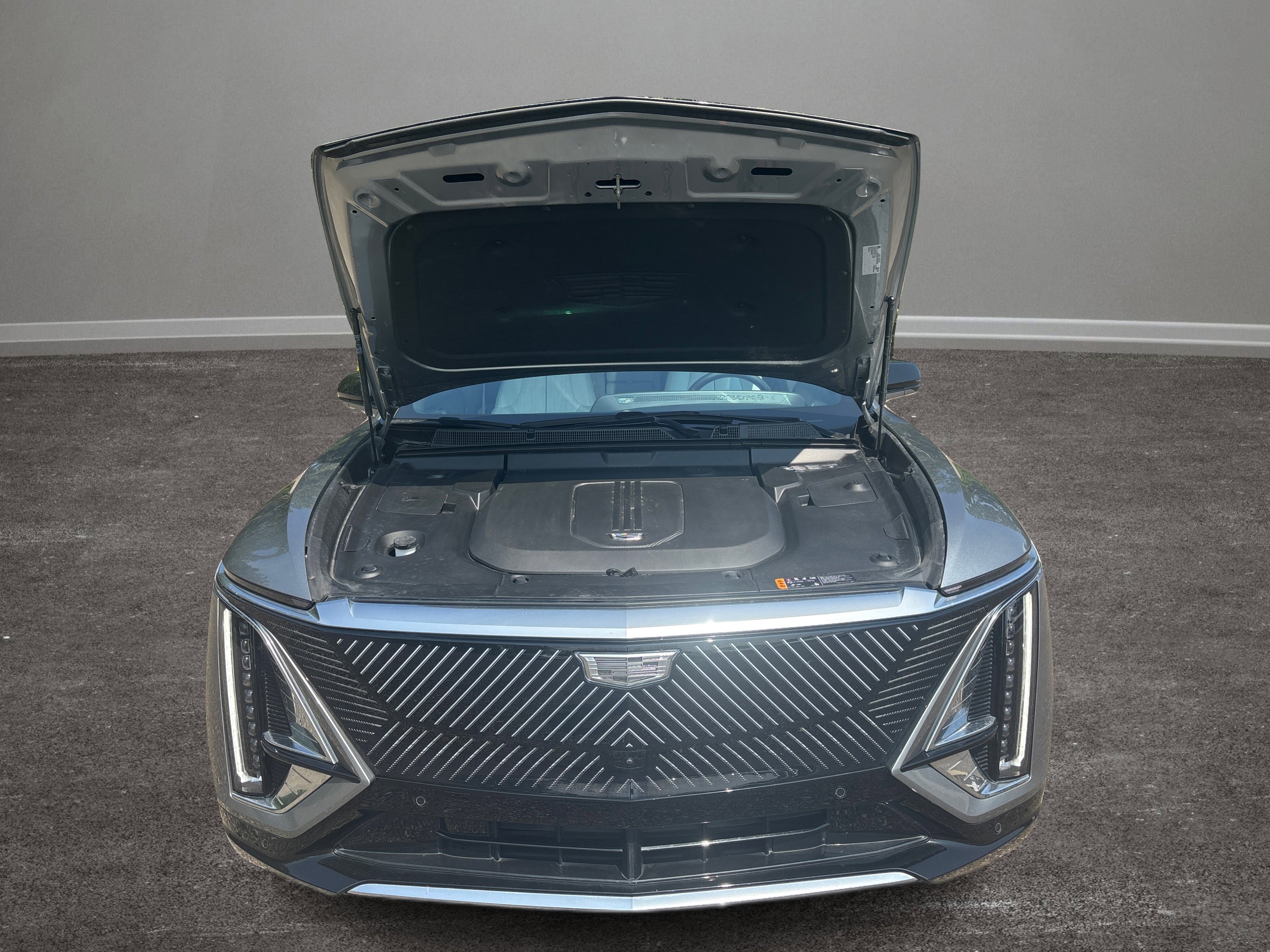 Used 2024 Cadillac Lyriq Luxury w/ LPO, Floor Liner Package image 13