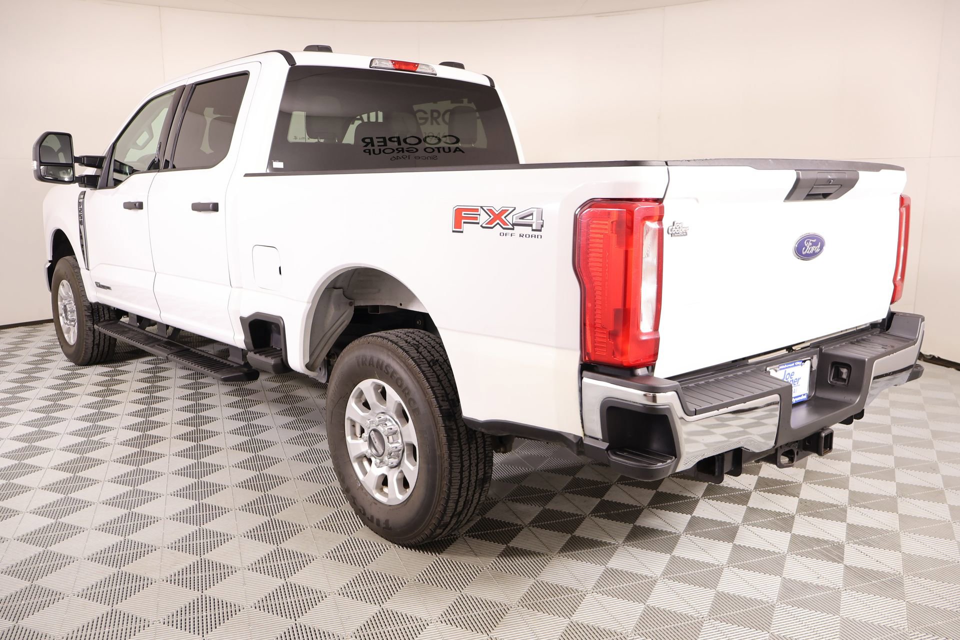 Used 2024 Ford F250 XLT w/ FX4 Off-Road Package image 21