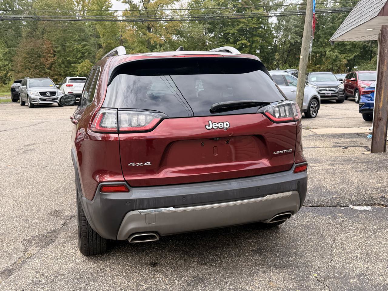 Used 2019 Jeep Cherokee Limited AWD/4WD image 5