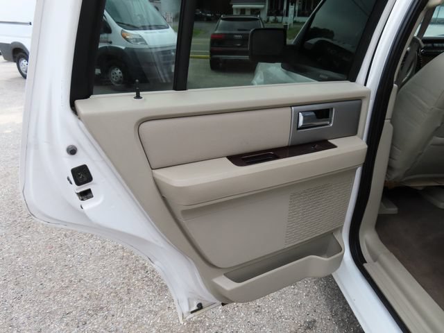 Used 2010 Ford Expedition Limited AWD/4WD image 10
