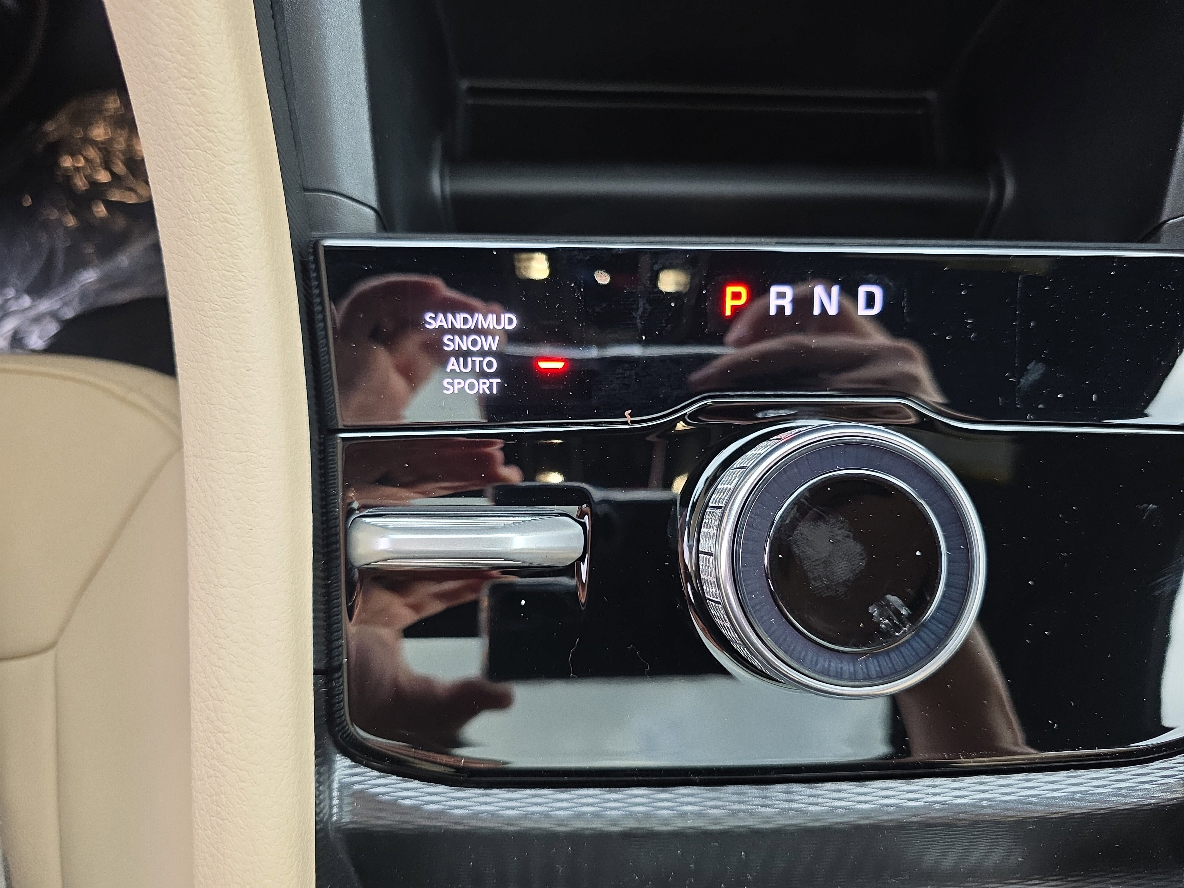 New 2025 Jeep Grand Cherokee Limited w/ Black Appearance Package image 9