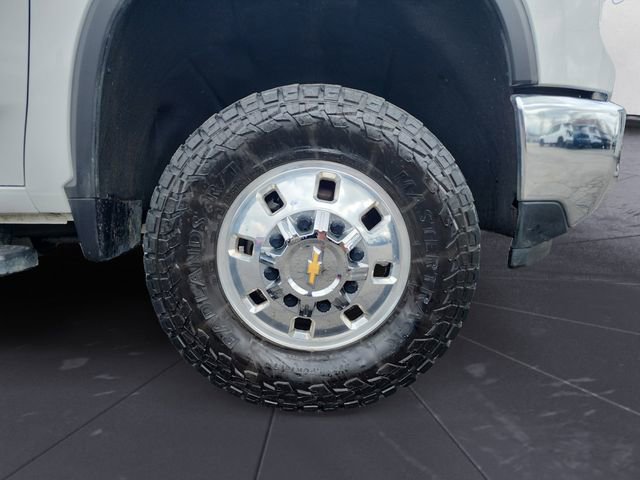 Used 2024 Chevrolet Silverado 3500 LTZ w/ LTZ Convenience Package image 9
