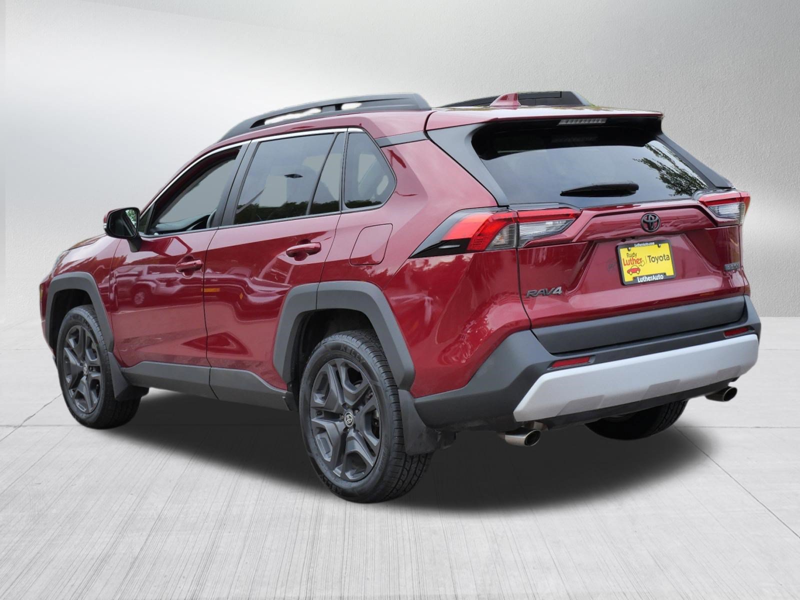 Used 2022 Toyota RAV4 Adventure w/ Convenience Package AWD/4WD image 6