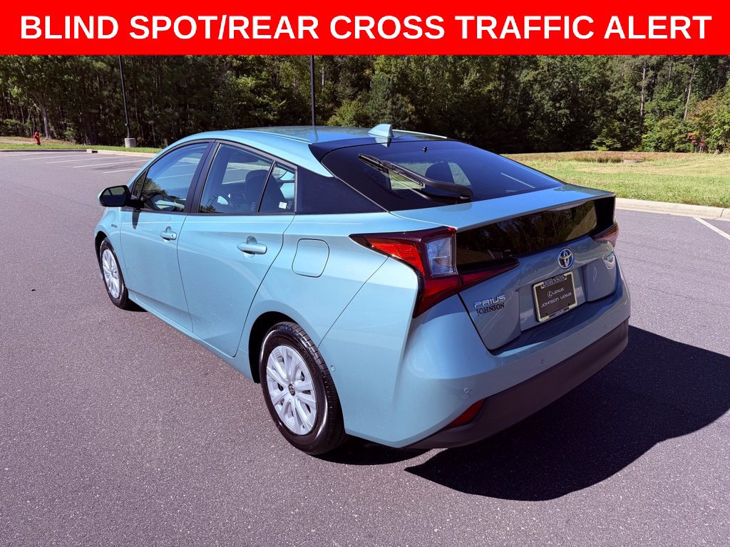 Used 2021 Toyota Prius LE FWD image 5