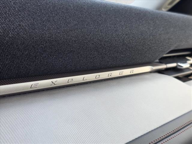 Used 2025 Ford Explorer Active image 24
