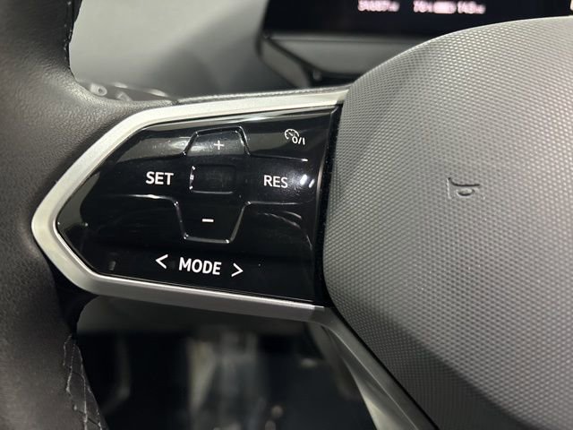 Used 2023 Volkswagen ID.4 Pro image 18