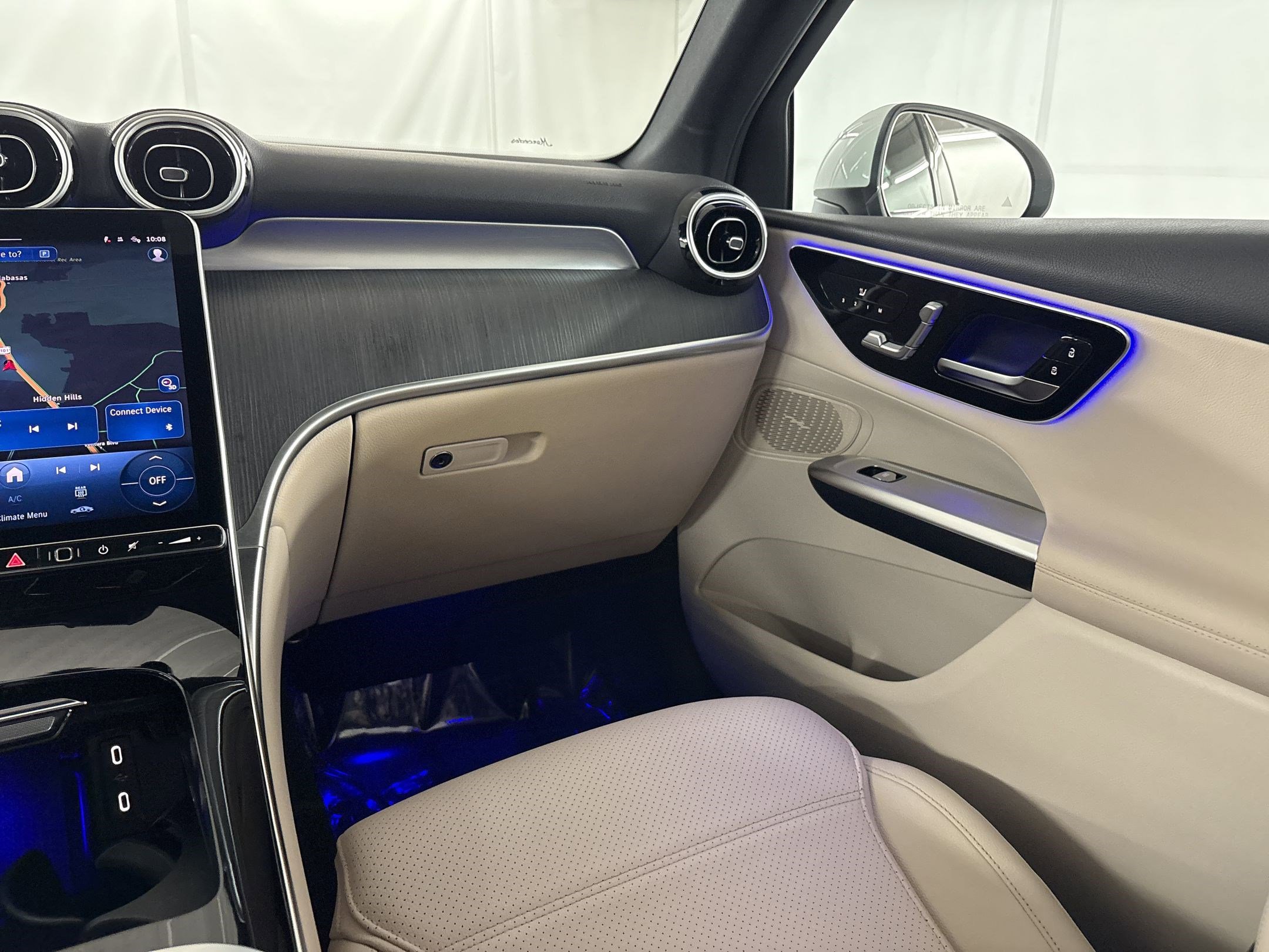 Certified 2025 Mercedes-Benz GLC 350e 4MATIC image 29