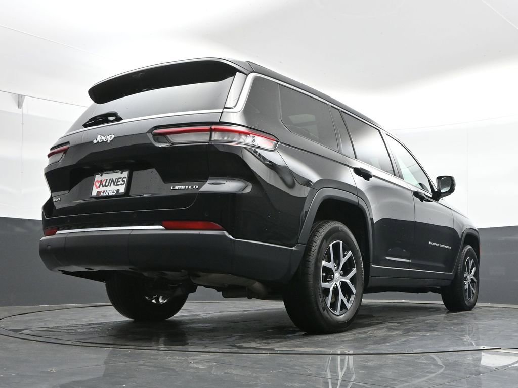 Used 2024 Jeep Grand Cherokee L Limited w/ Luxury Tech Group II image 48