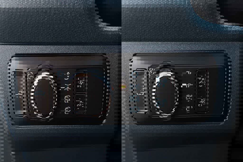 New 2026 Ford Maverick XLT image 21