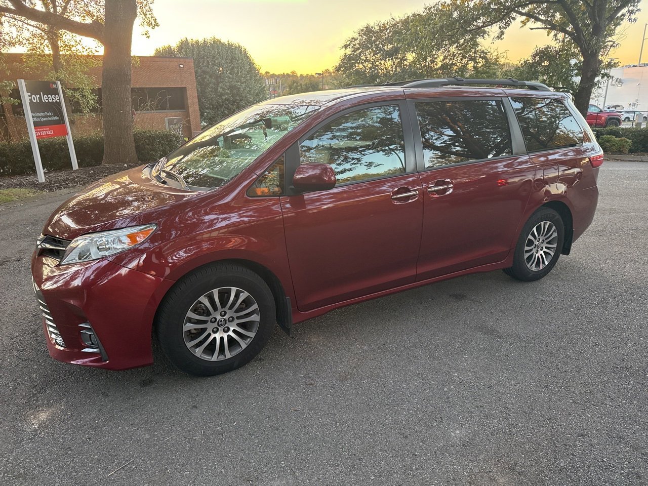 Used 2020 Toyota Sienna XLE Premium