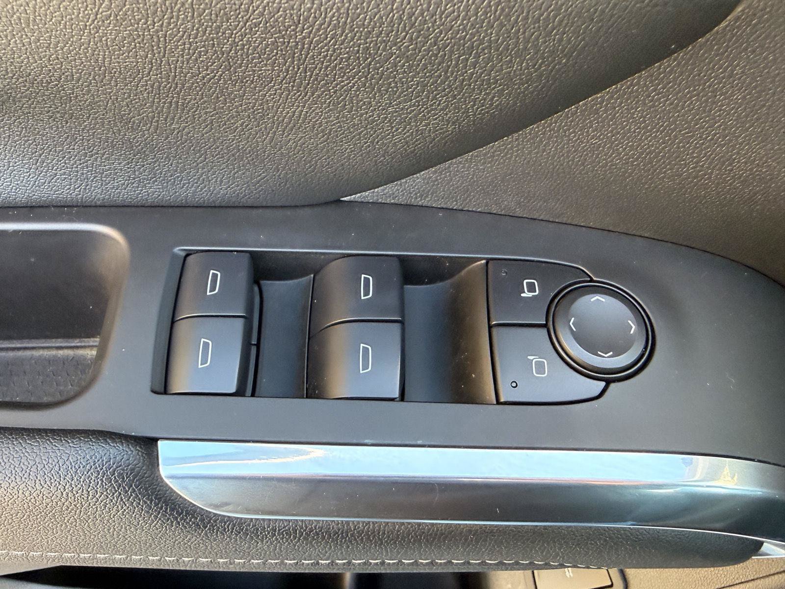 Used 2024 Chevrolet Traverse LS w/ Midnight/Sport Edition FWD image 11