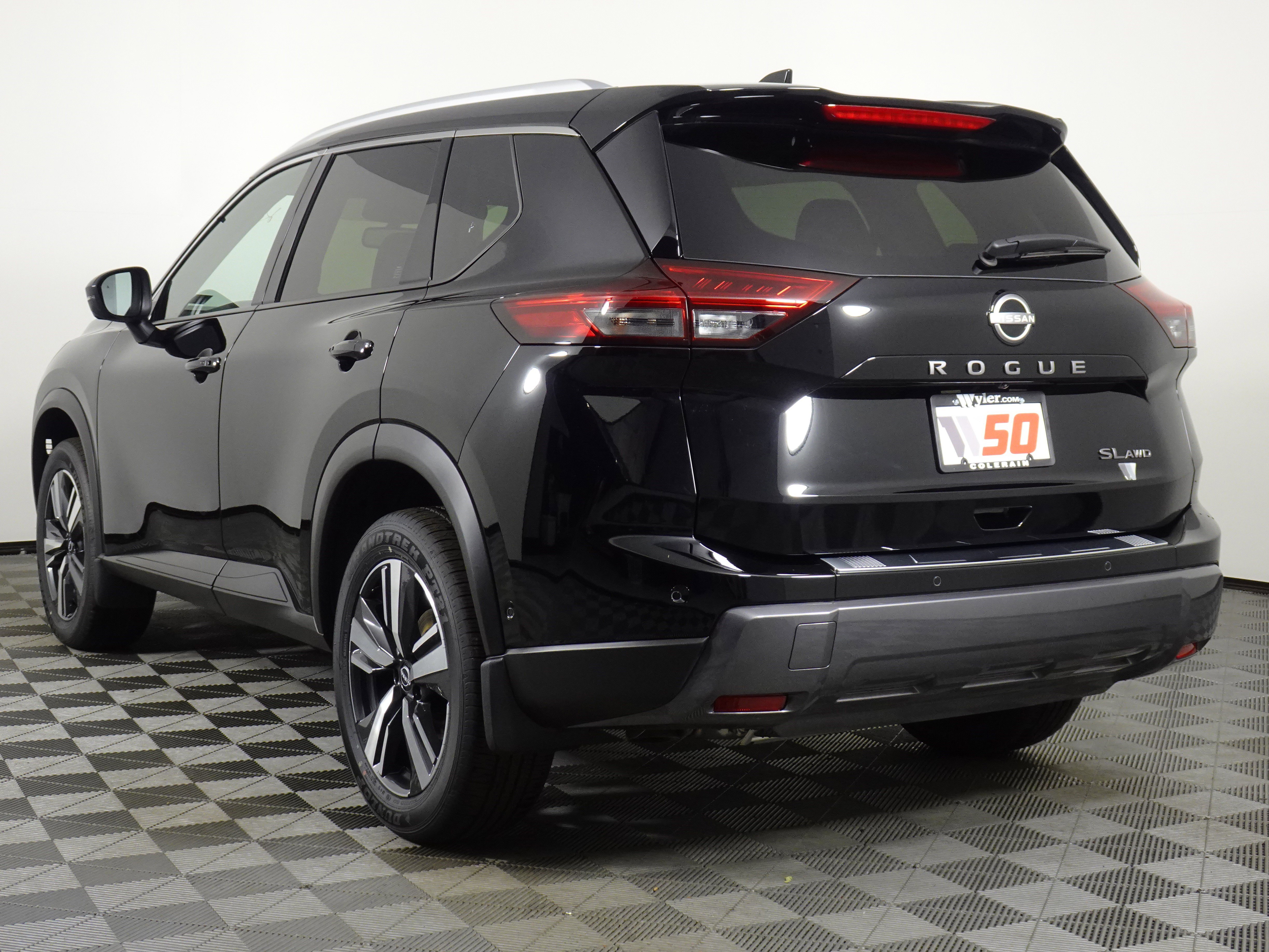 New 2025 Nissan Rogue SL image 16
