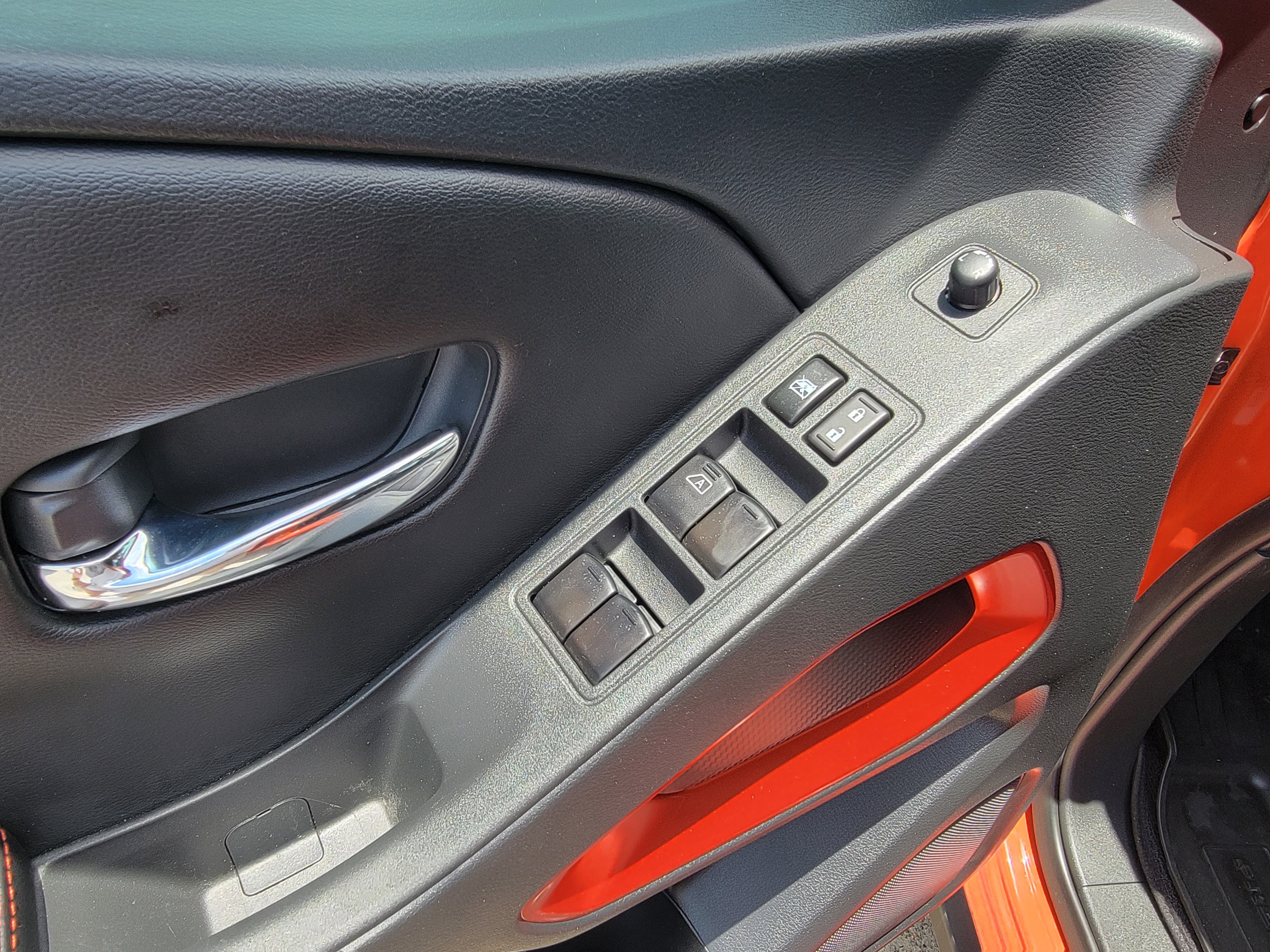 Used 2025 Nissan Frontier PRO-4X w/ Pro Convenience Package image 19