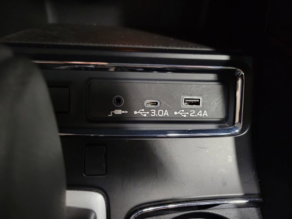 Used 2023 Subaru Ascent Limited w/ Popular Package #2A image 16
