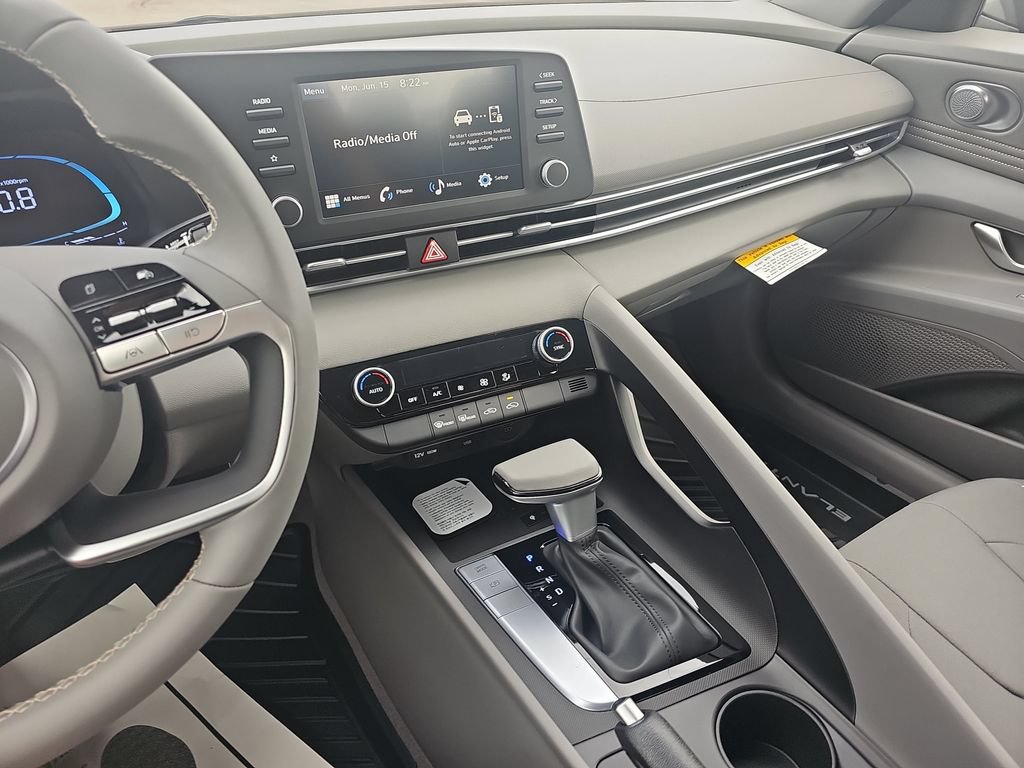 New 2026 Hyundai Elantra Sport FWD image 21