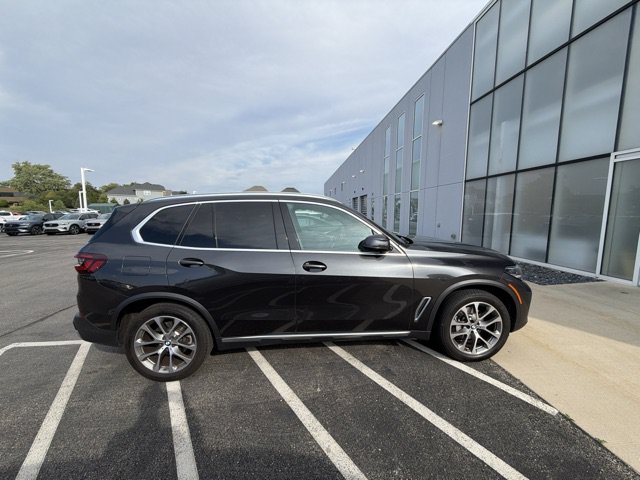 Used 2023 BMW X5 xDrive40i w/ Premium Package AWD/4WD image 10