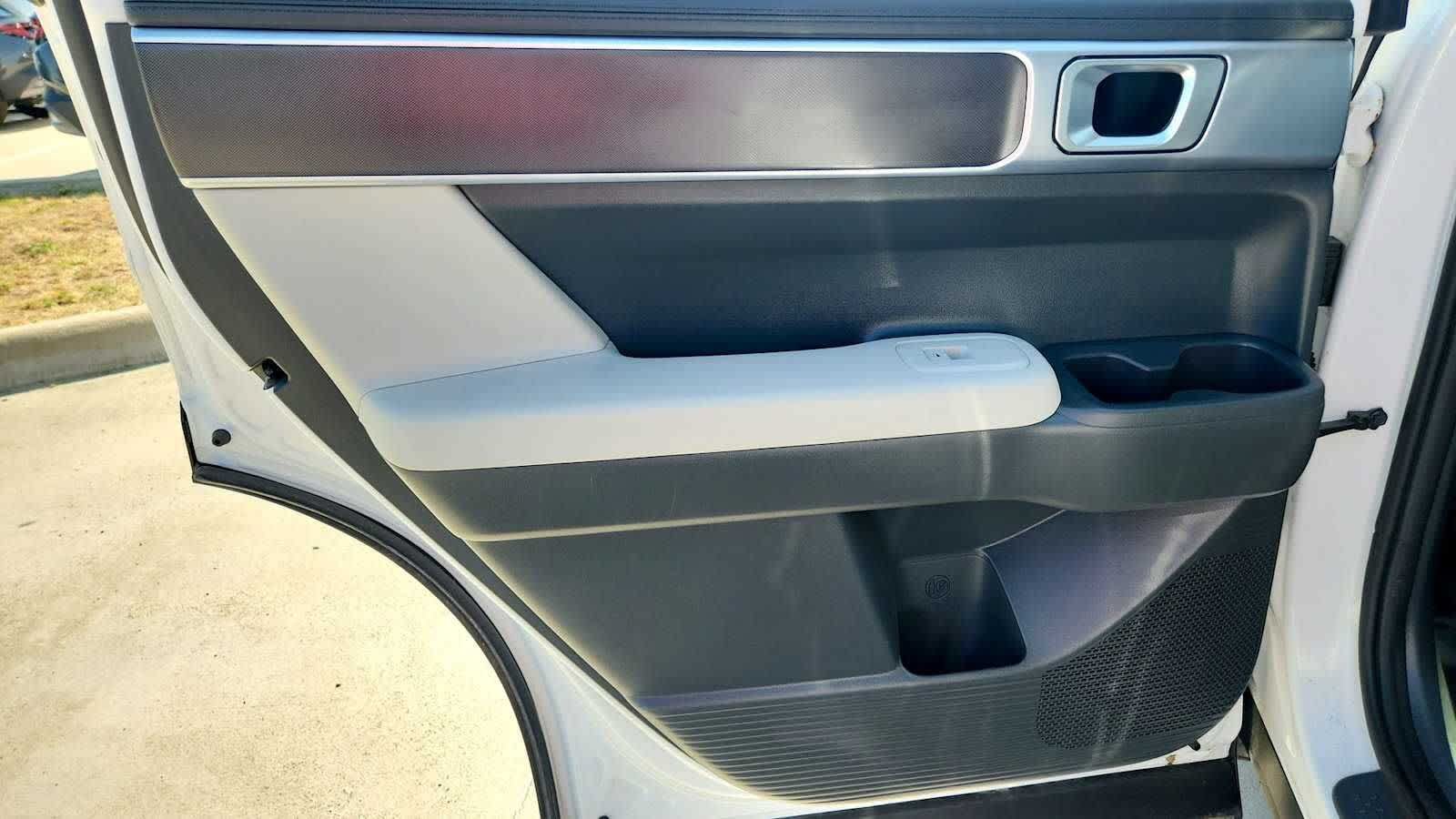 Certified 2025 Hyundai Santa Fe SE FWD image 21