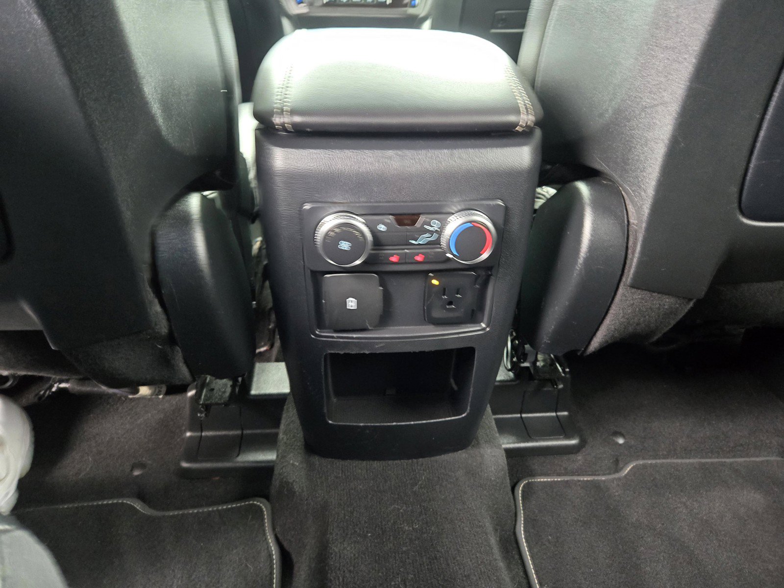 Used 2020 Ford Explorer ST w/ ST Street Pack AWD/4WD image 13