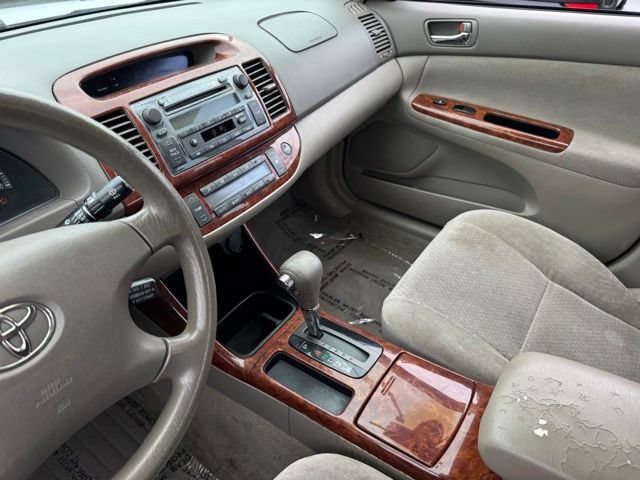 Used 2002 Toyota Camry XLE FWD image 14