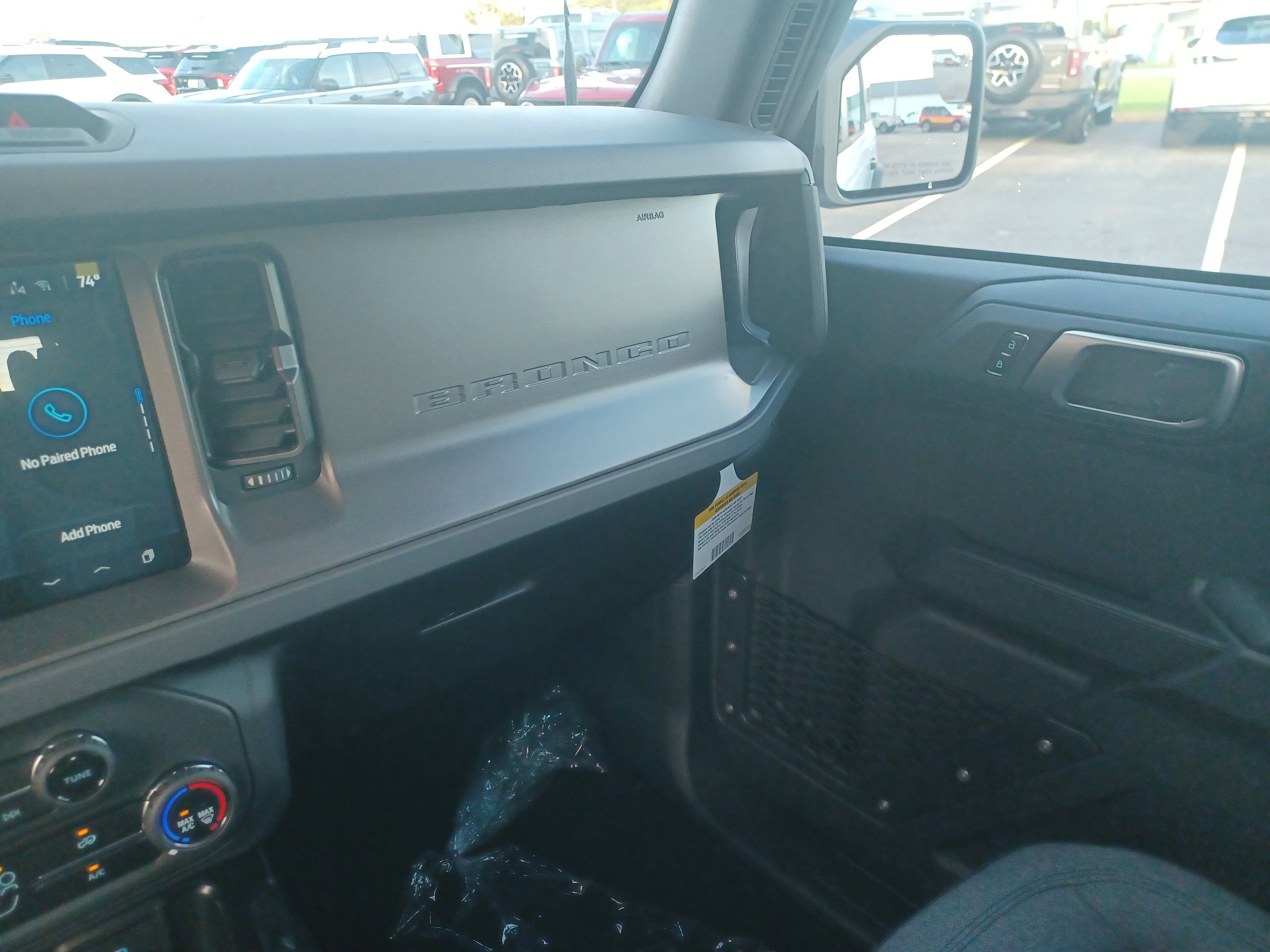 New 2025 Ford Bronco 4-Door image 21