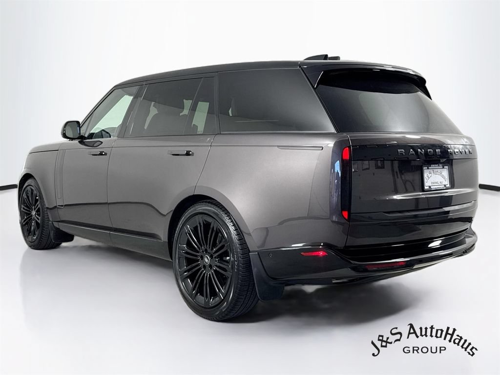 Used 2024 Land Rover Range Rover Long Wheelbase SE AWD/4WD image 5