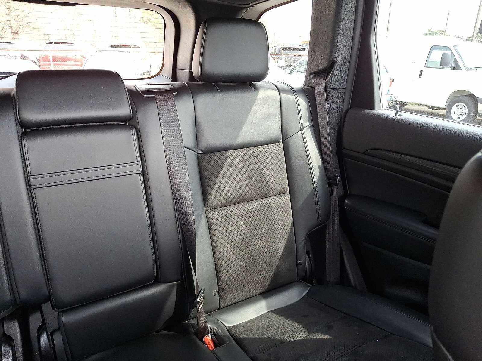 Used 2022 Jeep Grand Cherokee Laredo X image 15