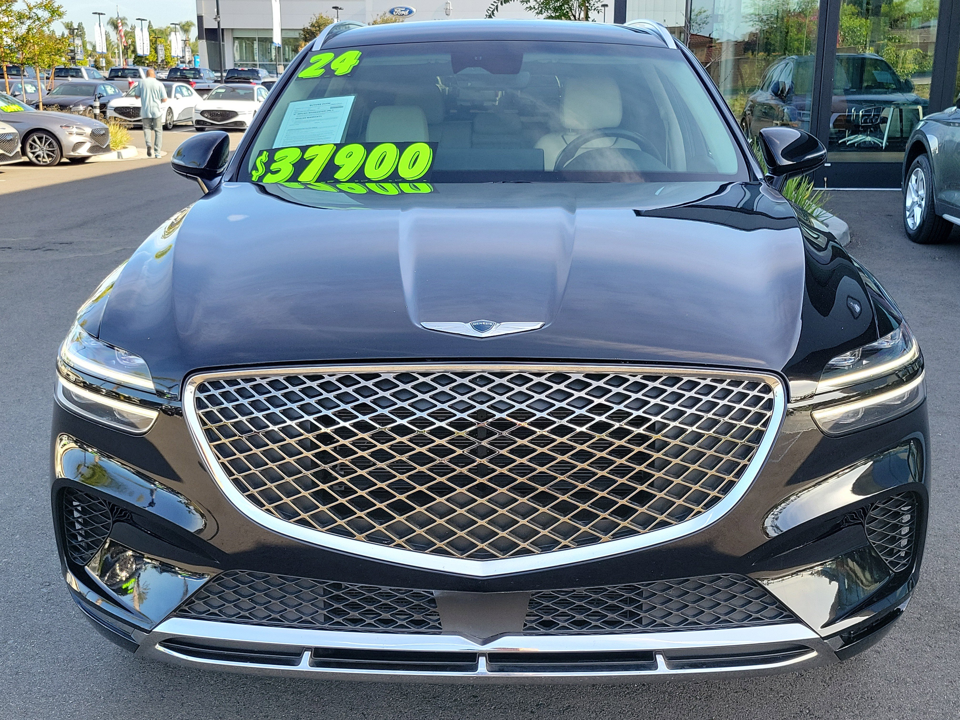 Certified 2024 Genesis GV70 2.5T AWD/4WD image 6
