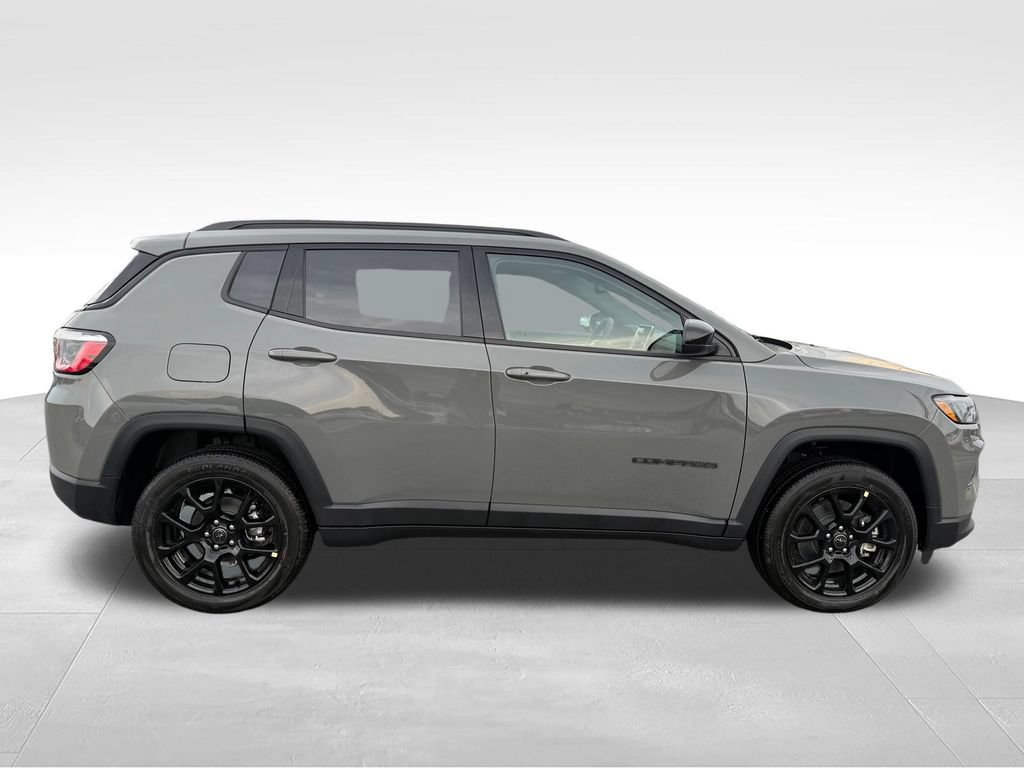 New 2026 Jeep Compass Latitude AWD/4WD image 29