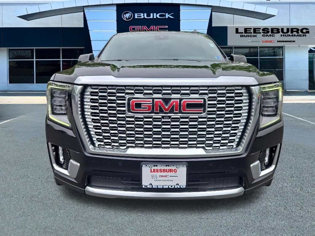 Used 2024 GMC Yukon Denali AWD/4WD image 2