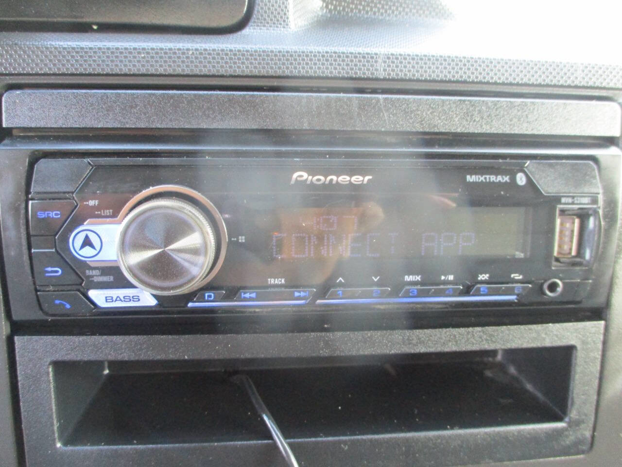 Used 2011 Ford E-250 and Econoline 250 w/ PWR Group image 12