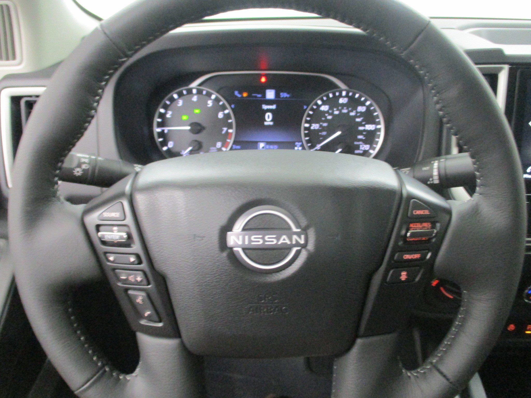 New 2025 Nissan Frontier SL image 18