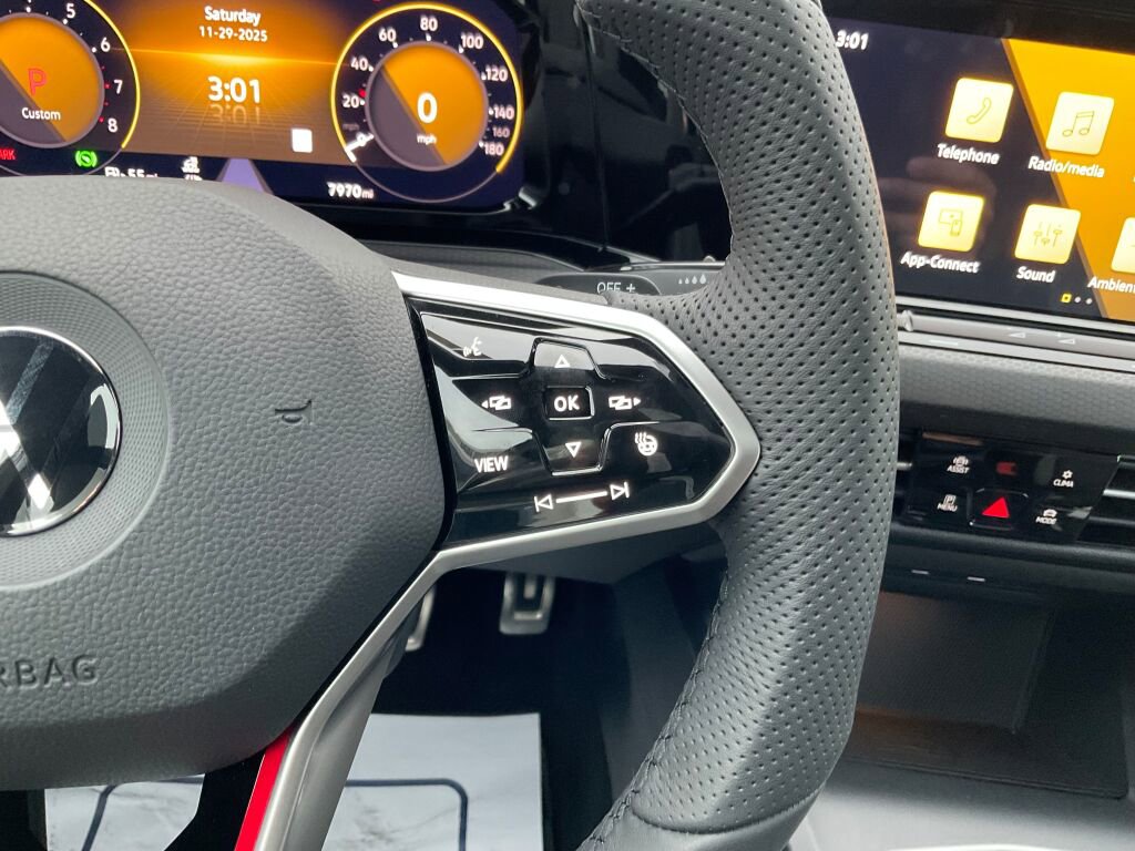 Used 2022 Volkswagen GTI Autobahn image 15