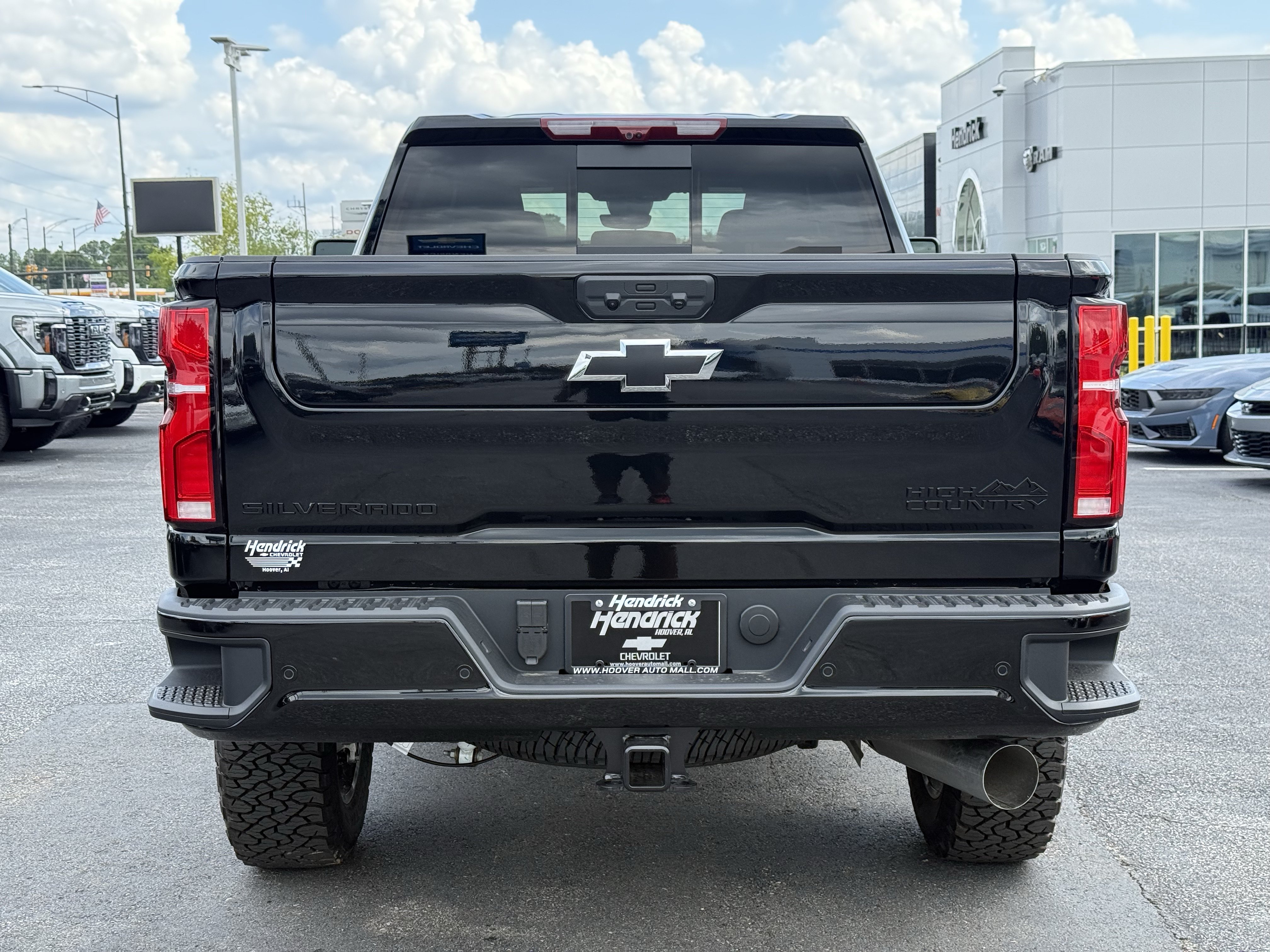 New 2026 Chevrolet Silverado 2500 High Country w/ Midnight Edition AWD/4WD image 9