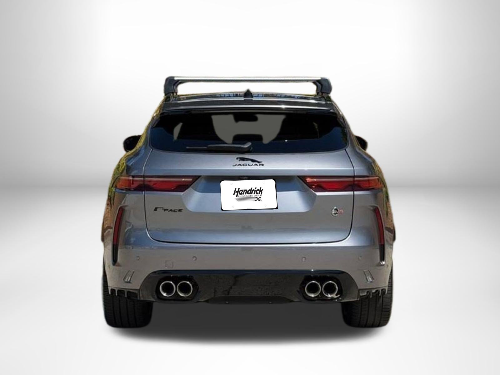 Used 2023 Jaguar F-PACE SVR AWD/4WD image 5