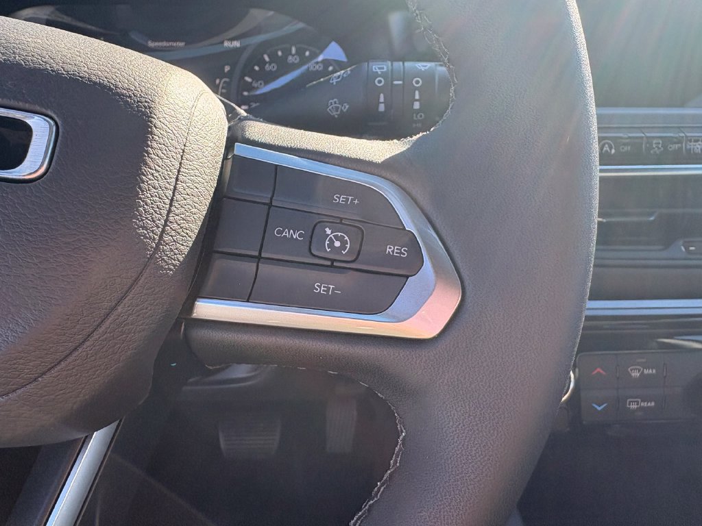 New 2026 Jeep Compass Latitude AWD/4WD image 18