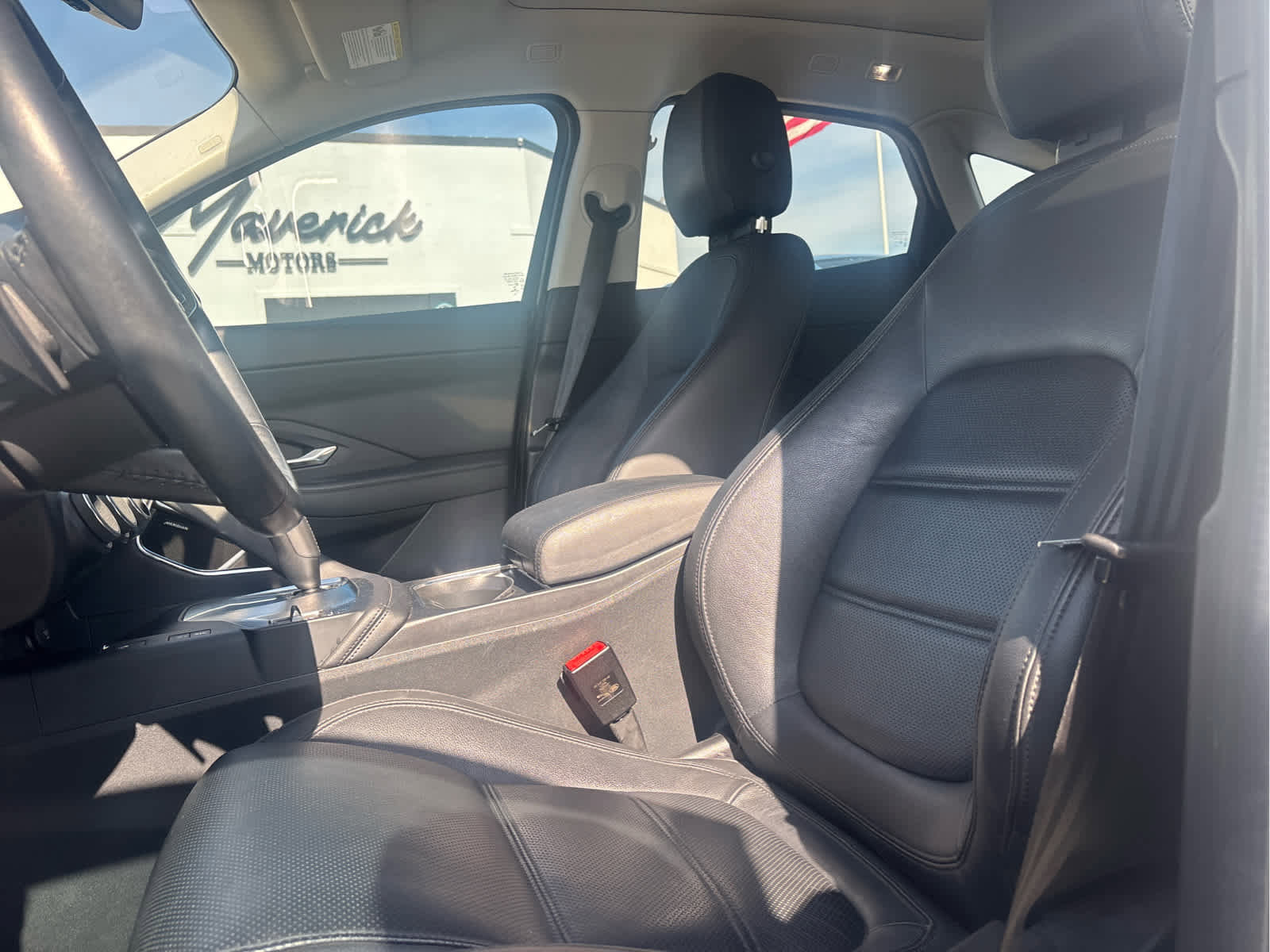 Used 2020 Jaguar E-PACE SE AWD/4WD image 7