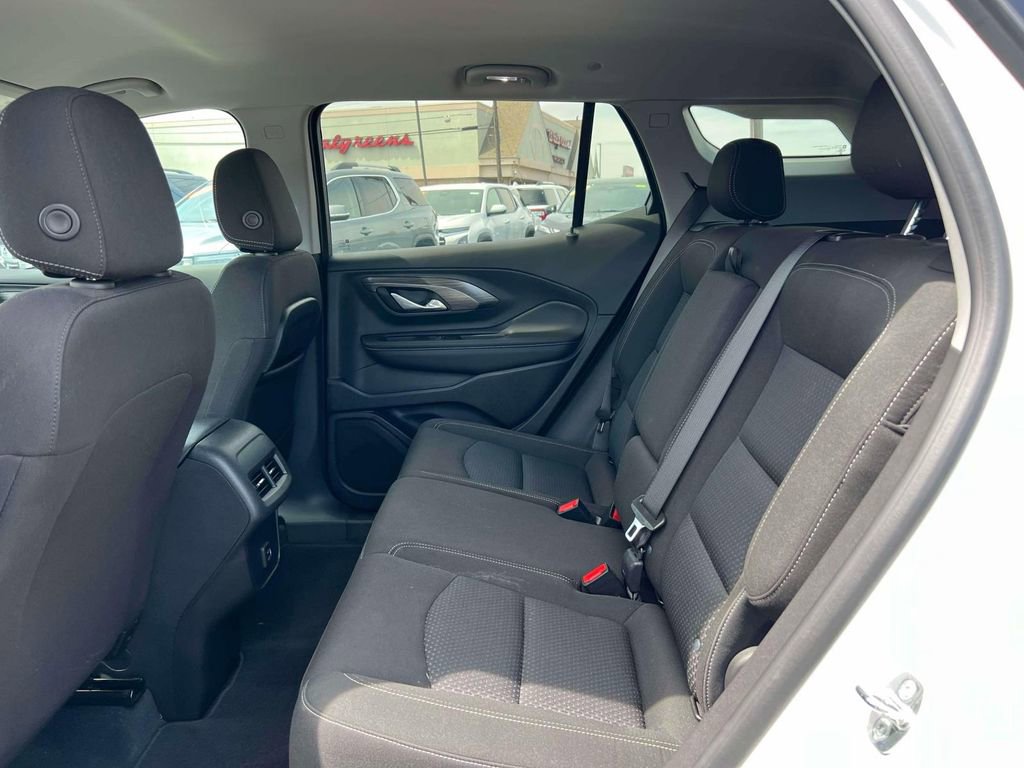 Used 2023 GMC Terrain SLE w/ Driver Convenience Package AWD/4WD image 14