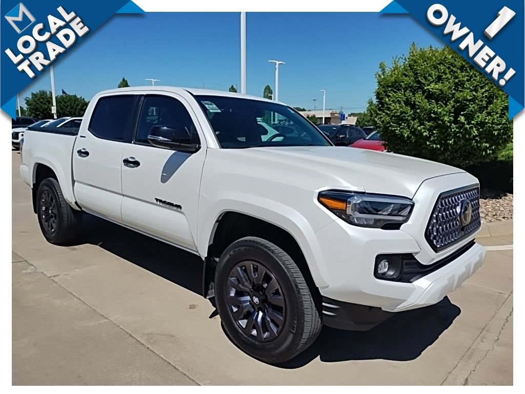 Used 2022 Toyota Tacoma Limited w/ Nightshade Package AWD/4WD image 5